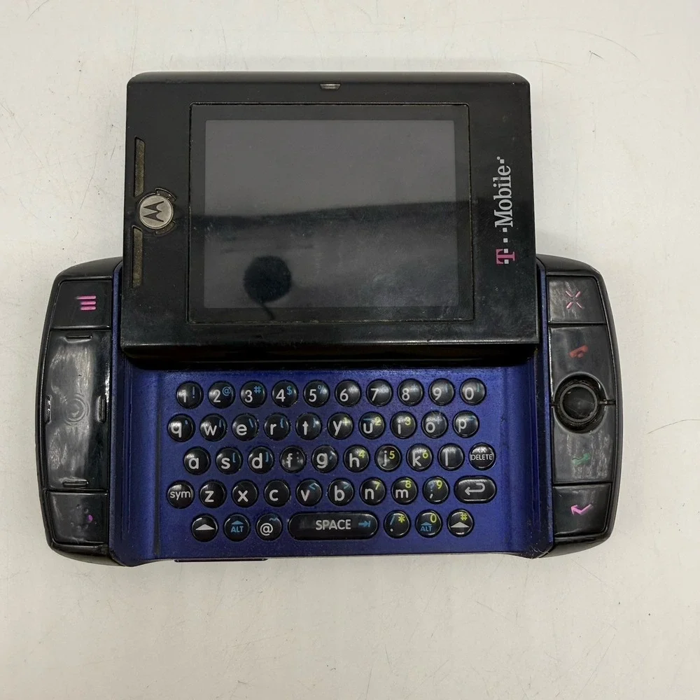 T-Mobile Sidekick Slide Phone Untested No Battery Or Battery Cover Parts Only
